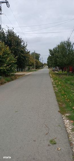 Teren de 1260 mp, în Topraisar
