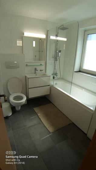 Apartament cu 4 camere semidecomandat în Șoseaua Nordului