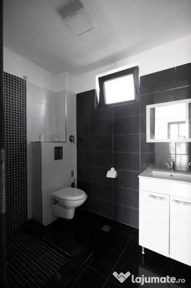 Casă cu 4 camere cu Teren 169 Mp în Central