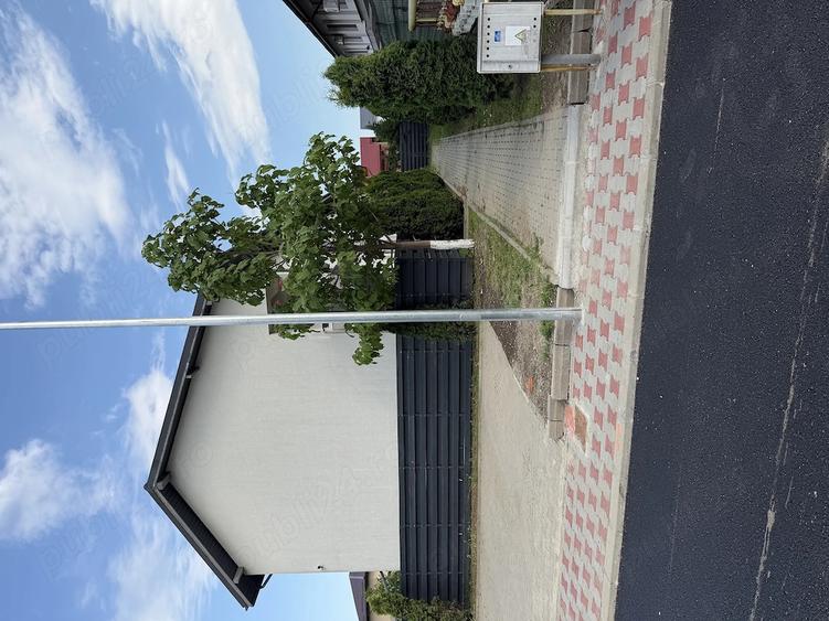 Casă cu Teren 36 Mp în Central