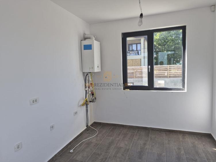 Duplex cu 4 camere cu Canalizare în Jilava