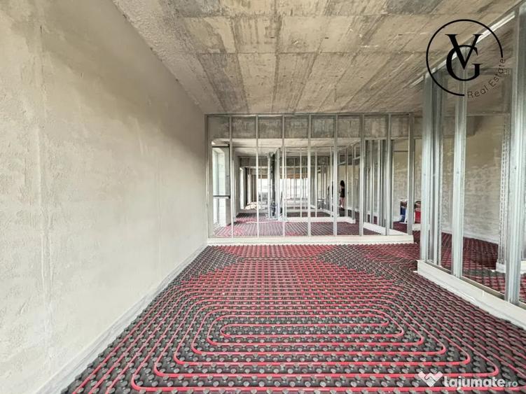 Apartament cu 4 camere decomandat în Central