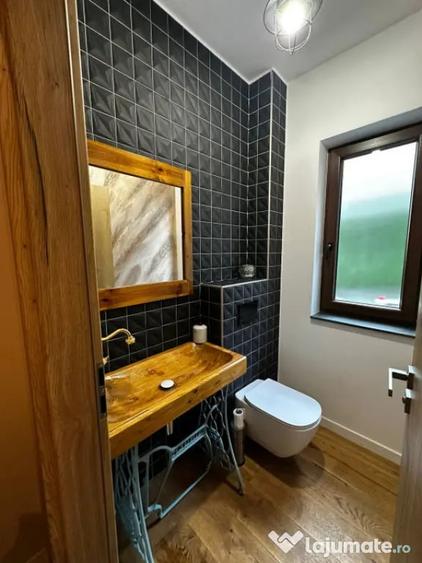 Apartament cu 3 camere decomandat în Gruia