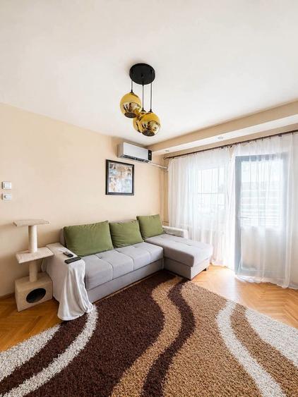 Apartament cu 3 camere semidecomandat, mobilat în Lipovei — fotografia 3