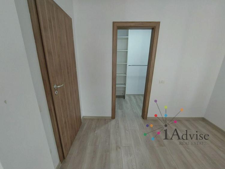 Apartament cu 2 camere decomandat, mobilat în Tractorul