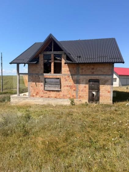 Casă cu 5 camere cu Teren 1000 Mp în Central