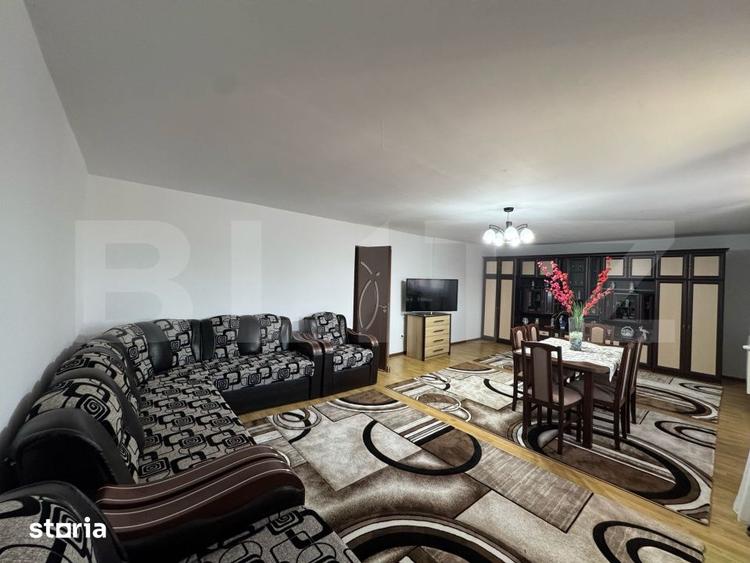 Casă cu 6 camere cu Teren 1000 Mp în Sântuhalm