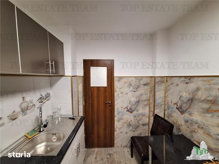 Apartament cu 2 camere semidecomandat în Independenței