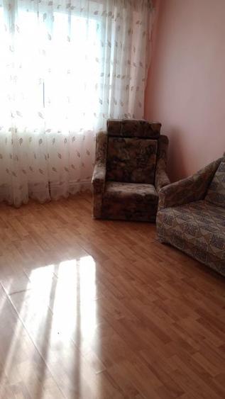 Apartament cu 4 camere decomandat în Viziru 3