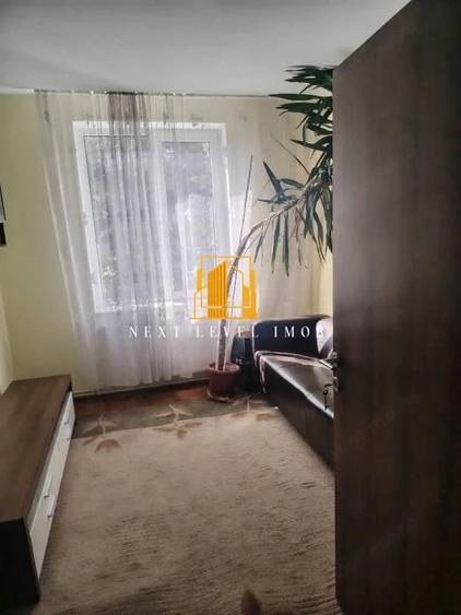 Apartament cu 2 camere decomandat în Teilor