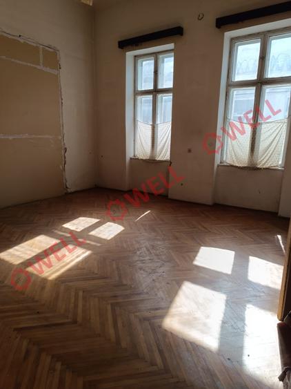 Casă individuală cu 2 camere cu Teren 200 Mp în Central