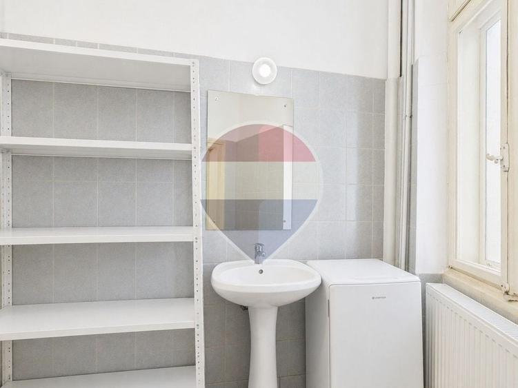Casă individuală cu 6 camere cu Teren 132 Mp în Gara de Nord