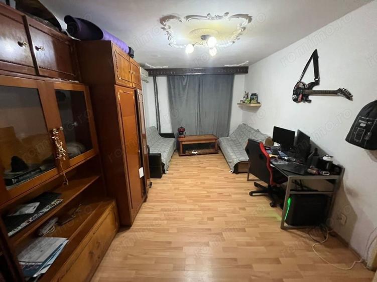 Apartament cu 2 camere semidecomandat în Complex Studențesc