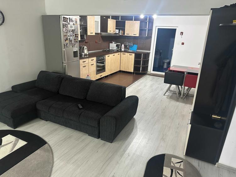 Casă cu 2 camere cu Teren 150 Mp în Central