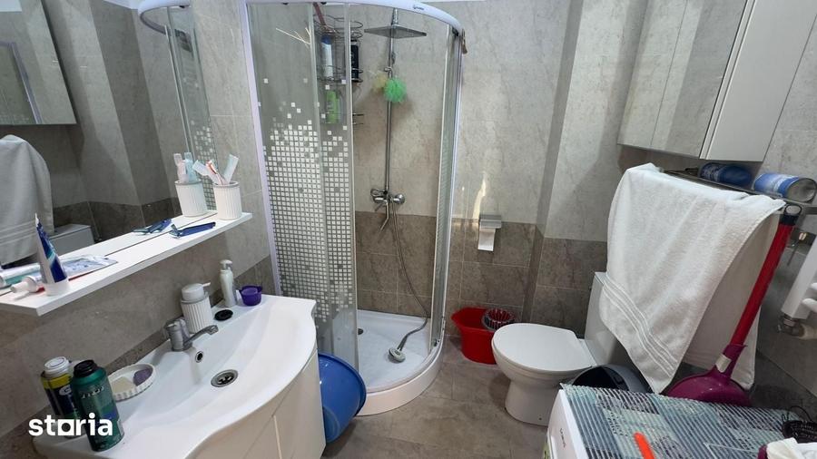 Garsonieră decomandată în Dobroești