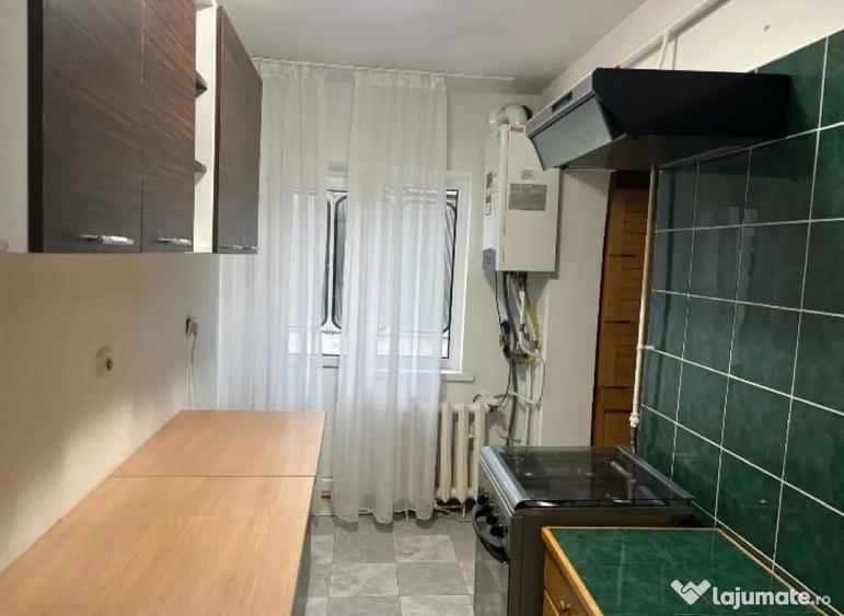 Apartament cu 3 camere decomandat în Obcini