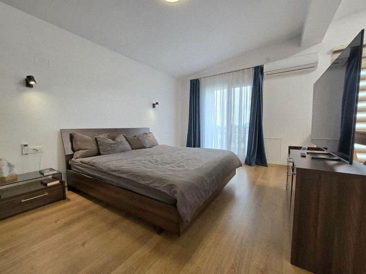 Apartament cu 3 camere semidecomandat în Ștefăneștii de Jos