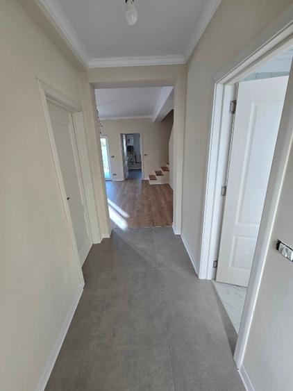 Duplex cu 4 camere cu Canalizare în Sânandrei