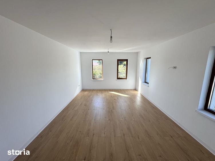 Casă cu 3 camere cu Teren 500 Mp în Ciurea