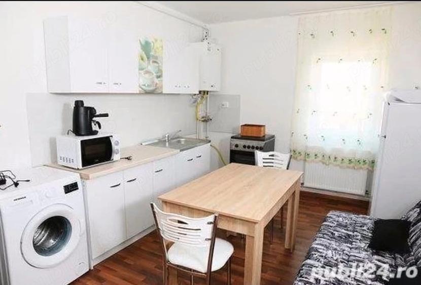 Inchiriez apartament 2 camere - 1