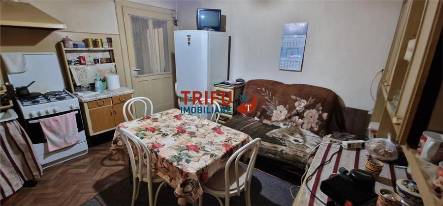 Casă individuală cu 4 camere cu Canalizare în Cetate