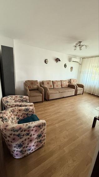 Apartament cu 2 camere decomandat în Banca Națională