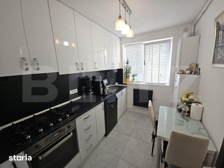 Apartament cu 3 camere în Podu Roș
