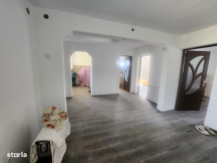 Casă cu 3 camere în Lilieci