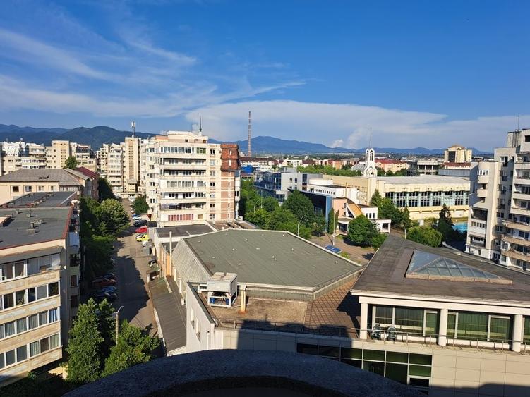 Apartament cu 2 camere decomandat în Exterior Vest