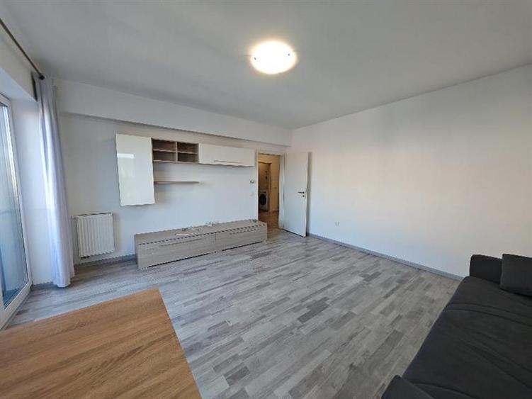Apartament cu 2 camere decomandat, mobilat în Avantgarden