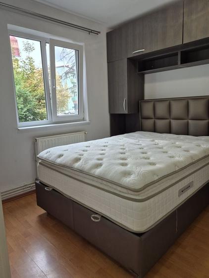 Apartament cu 2 camere, mobilat în Simeria