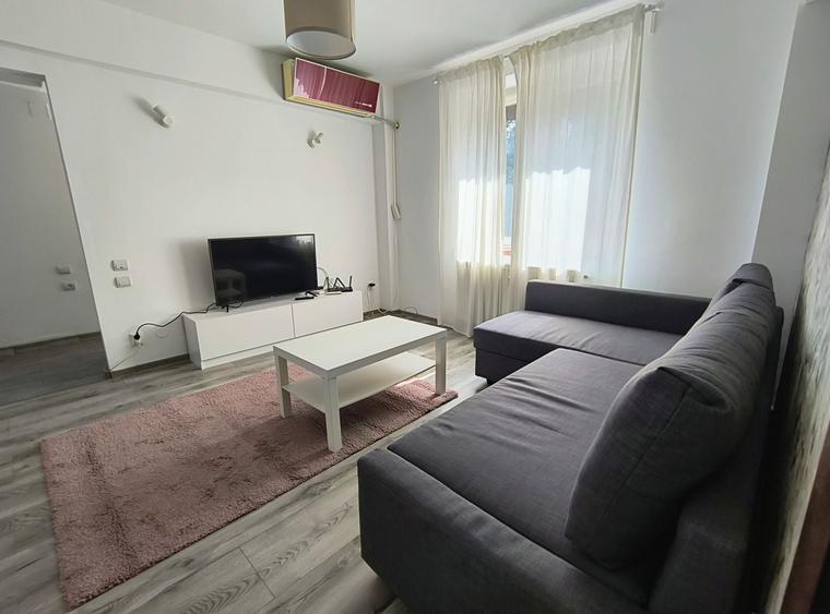Apartament cu 2 camere semidecomandat, mobilat în Basarabia