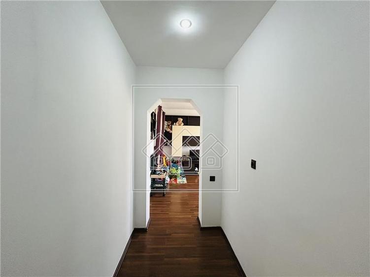 Apartament cu 2 camere decomandat în Șelimbăr