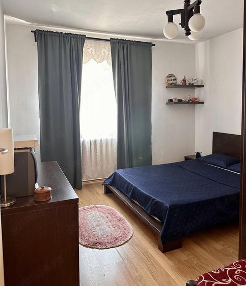 Inchiriez apartament de 55 m2 , - 8