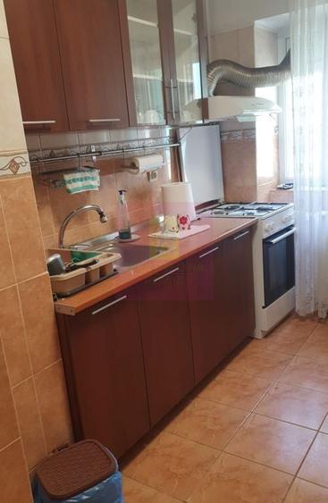 Apartament cu 3 camere decomandat în Morarilor