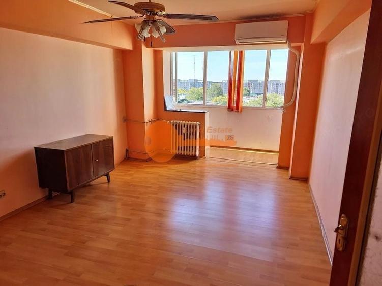 Apartament cu 2 camere semidecomandat în Crângași