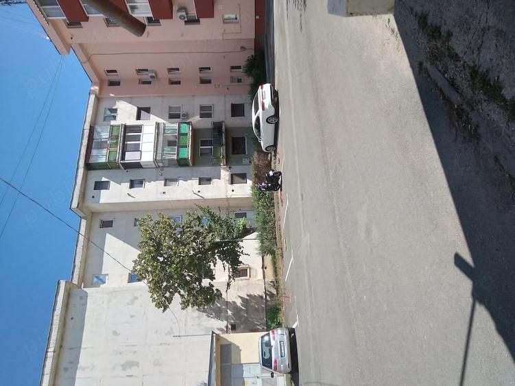 Spațiu comercial, de 70 mp, în Confecții