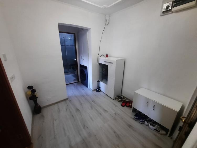 Apartament cu 2 camere decomandat, mobilat în Galata
