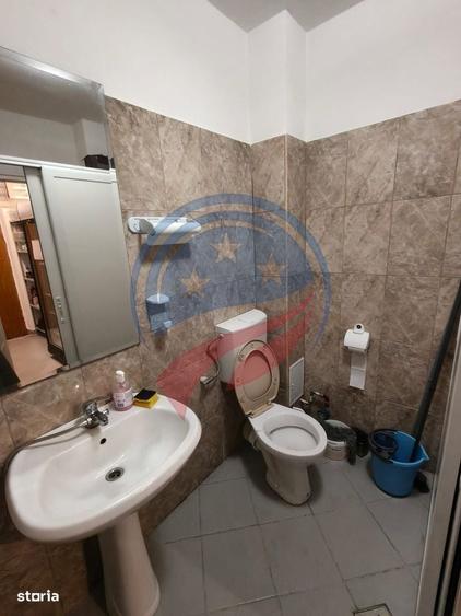 Spațiu comercial, de 120 mp, în Gubaucea