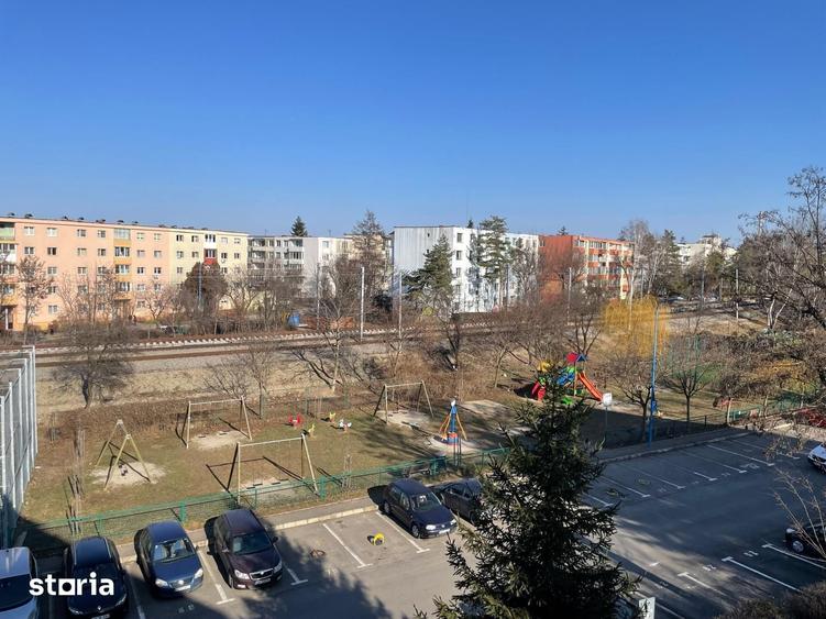 Apartament cu 2 camere semidecomandat în Noua