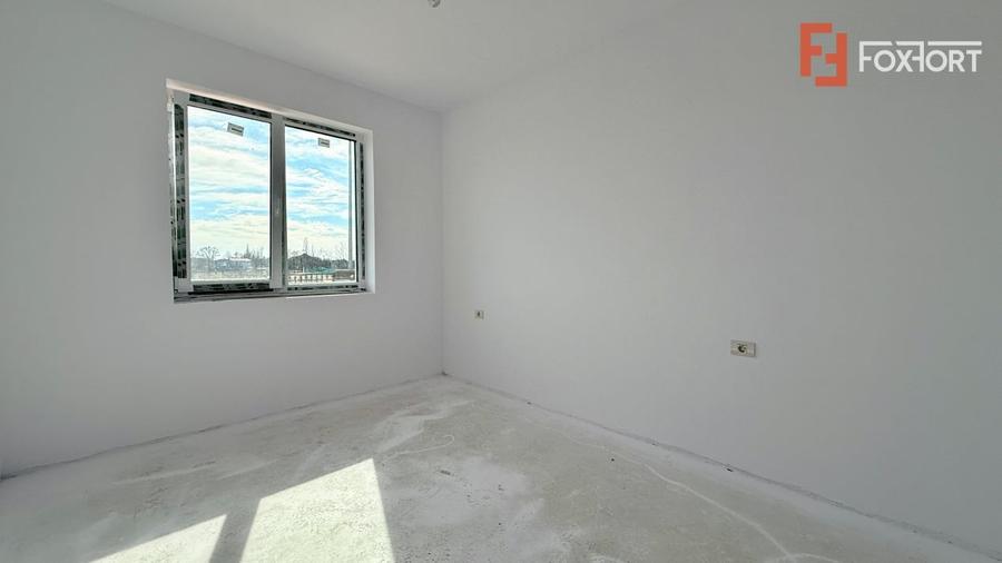 Duplex cu 3 camere cu Teren 298 Mp în Moșnița Nouă