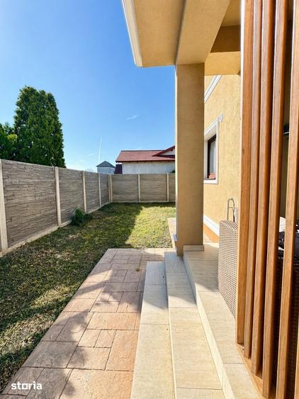 Casă cu 5 camere cu Teren 338 Mp în Giroc