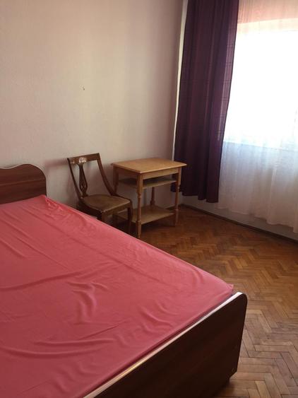Casă cu 2 camere în Central