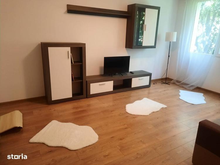 Apartament cu 3 camere decomandat în Drumul Taberei — fotografia 2