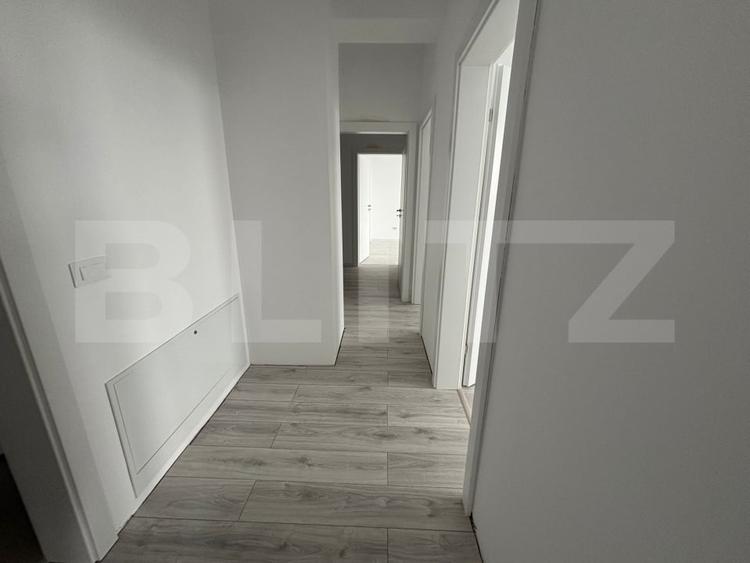 Apartament cu 4 camere decomandat în Galata