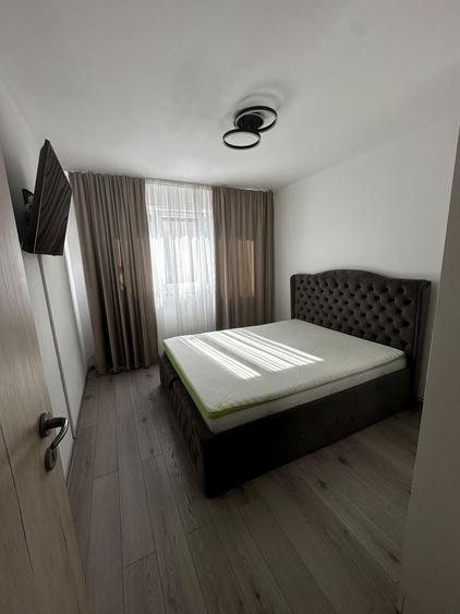 Apartament cu 3 camere decomandat în Militari