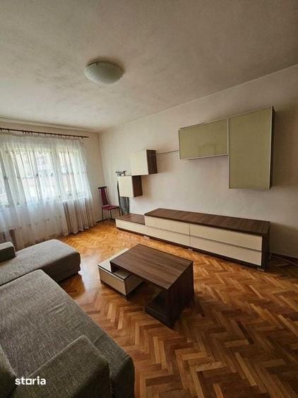 Apartament cu 3 camere decomandat în Mărăști