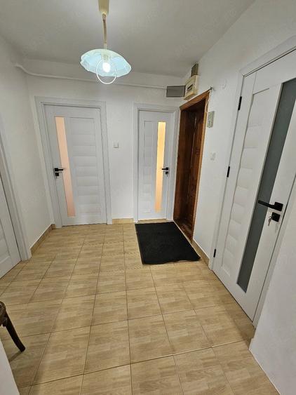 Apartament cu 4 camere decomandat în Ultracentral