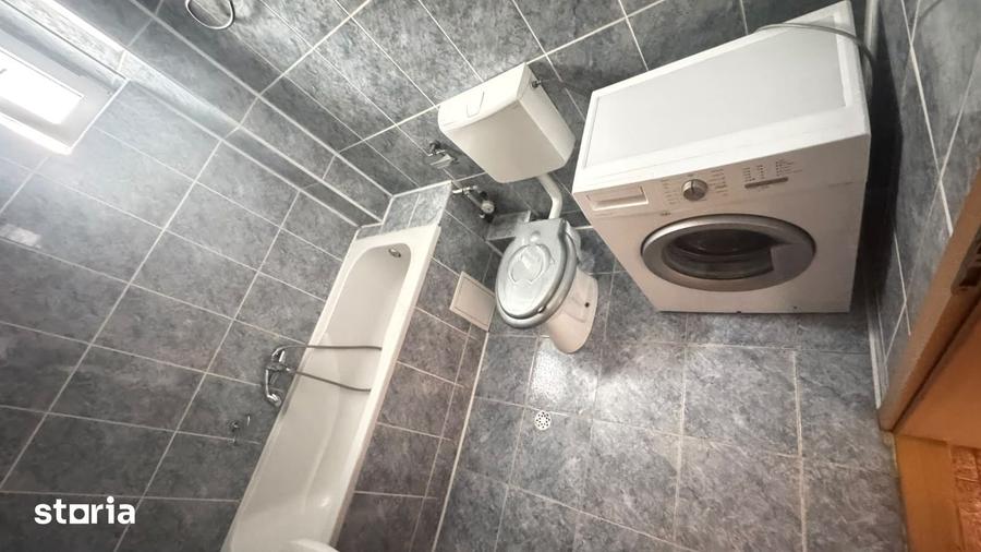 Apartament cu 4 camere în Cetate