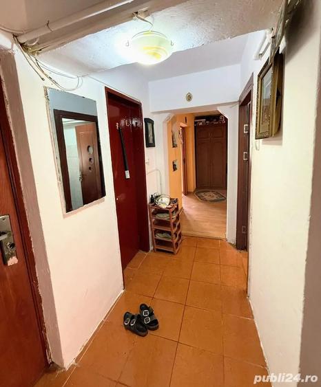 Apartament cu 3 camere decomandat în 9 Mai